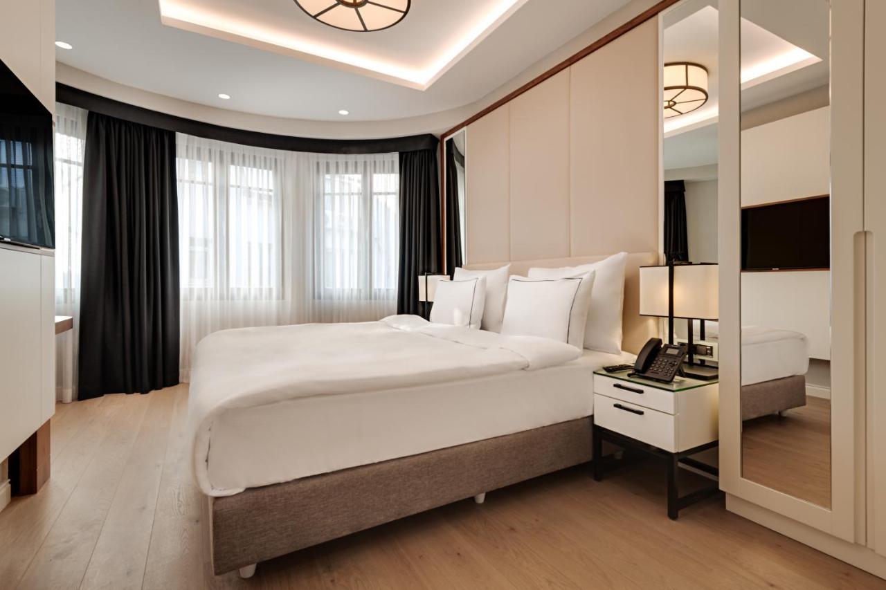 Отель Gleam Collection 5*