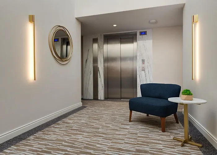 Gleam Collection Hotel